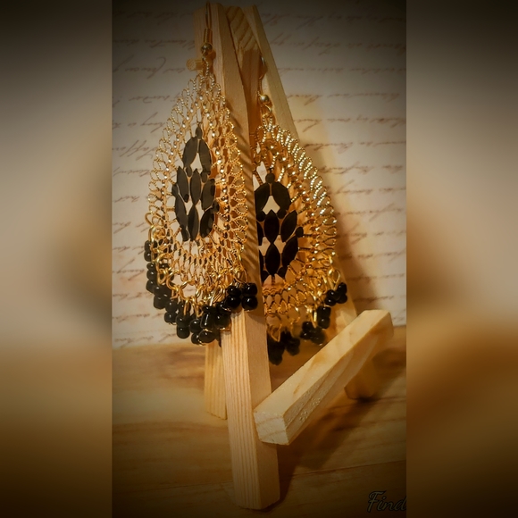 Gold Toned and Black Jeweled Tear dropped Earings - Picture 1 of 2